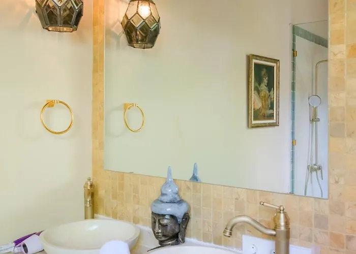 New Cozy 1 Bedroom Garden With Private Pool 金巴兰