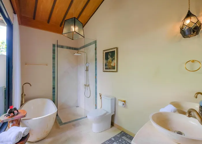 New Cozy 1 Bedroom Garden With Private Pool 别墅 金巴兰