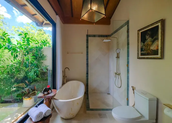 New Cozy 1 Bedroom Garden With Private Pool 别墅